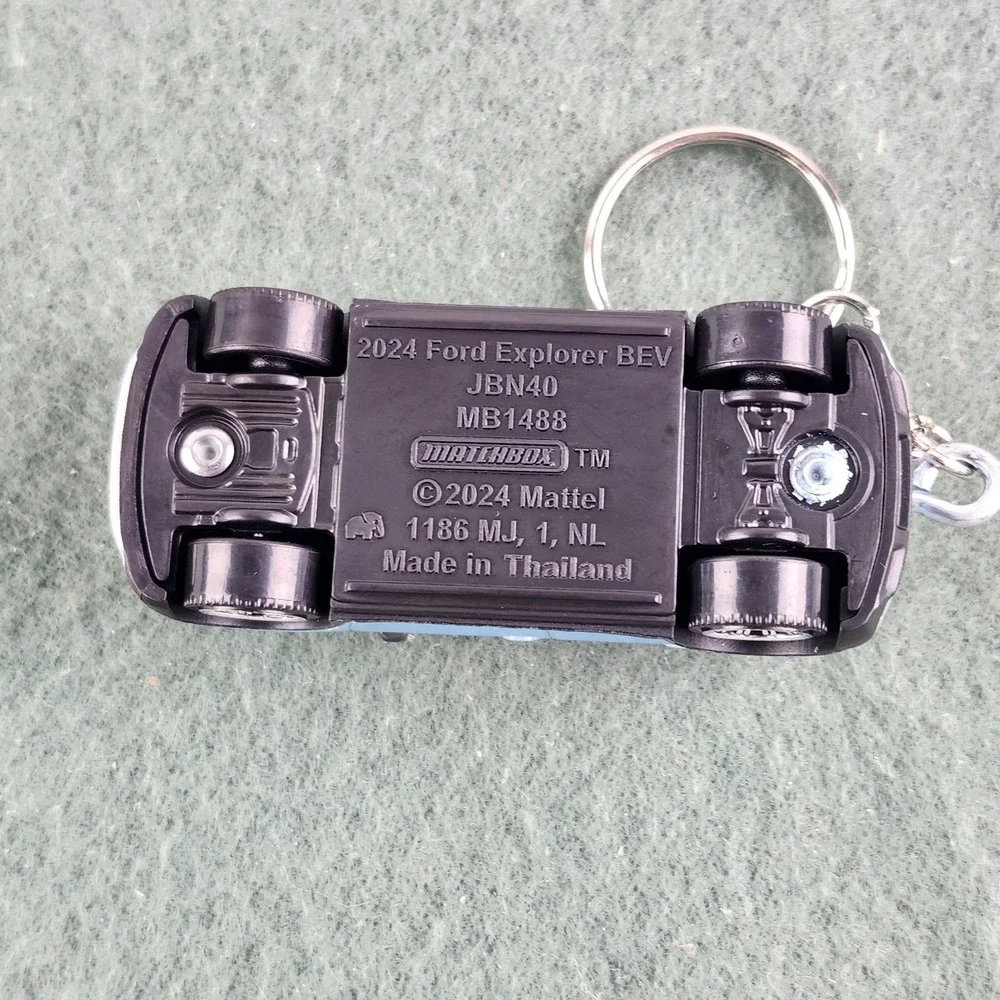 Matchbox - 2025 Mainline 7/125 2024 Ford Explorer BEV (BBJBN40) Custom‎ Keychain